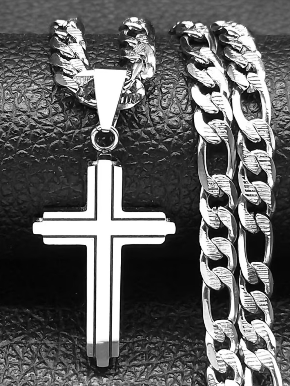 NWT Men’s Stainless Steel Cross Pendant & 22” Figaro Chain Necklace Set